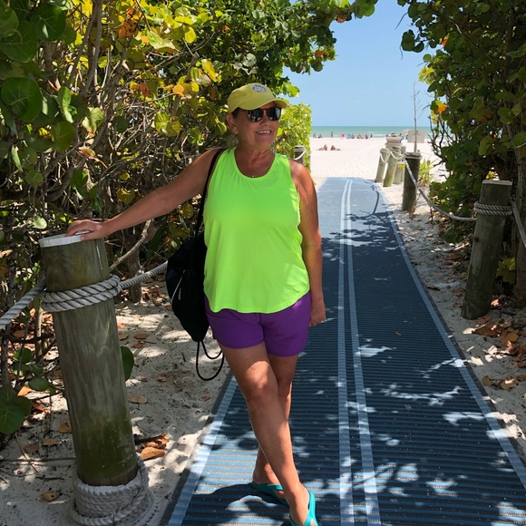 Meet your Posher, Lesly - Picture 6 of 16